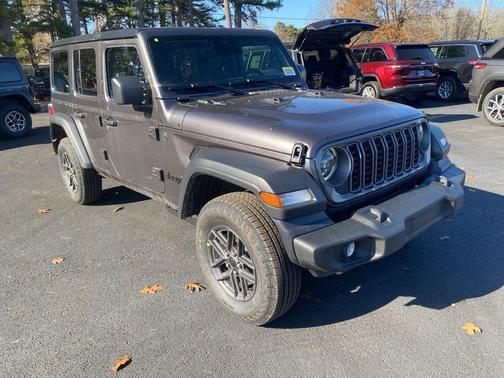 Granite Crystal Clearcoat Metallic 2026 Jeep Wrangler Sport