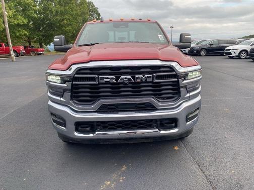 Molten Red Pearlcoat 2026 RAM 2500 Tradesman