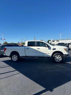 2016 Nissan Titan XD SV