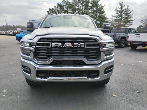 Bright White Clearcoat 2026 RAM 3500 Tradesman