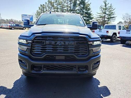 Diamond Black 2026 RAM 3500 Tradesman