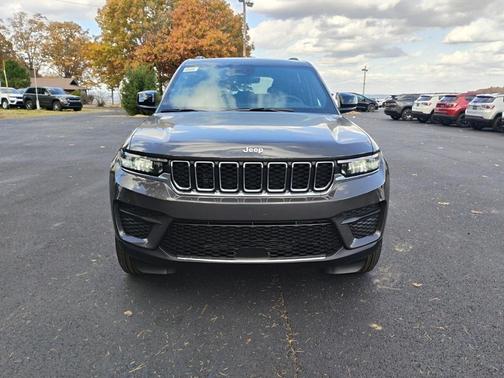 2025 Jeep Grand Cherokee Laredo X