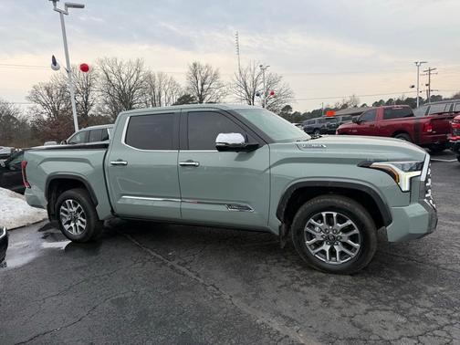 2025 Toyota Tundra Hybrid 1794 Edition