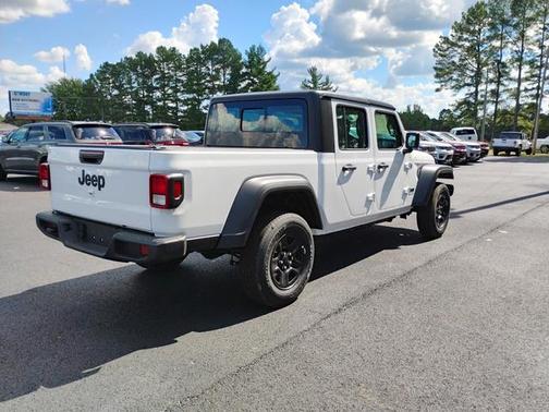 2025 Jeep Gladiator Sport
