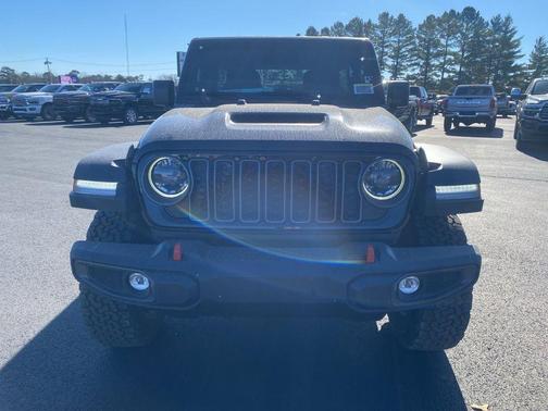Black Clearcoat 2026 Jeep Wrangler Rubicon