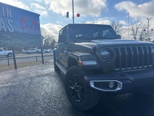 2023 Jeep Gladiator Sport