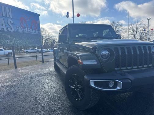 2023 Jeep Gladiator Sport