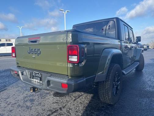 2023 Jeep Gladiator Sport