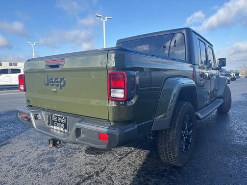 2023 Jeep Gladiator Sport