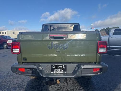 2023 Jeep Gladiator Sport