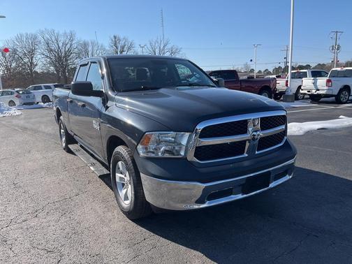 2018 RAM 1500 ST