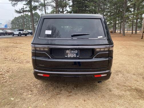 2026 Jeep Grand Wagoneer LIMITED