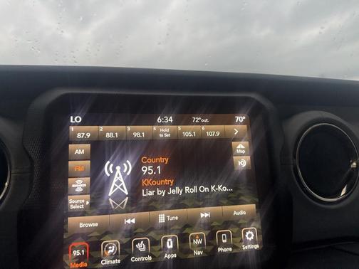 Hydro Blue Pearlcoat 2023 Jeep Gladiator Overland