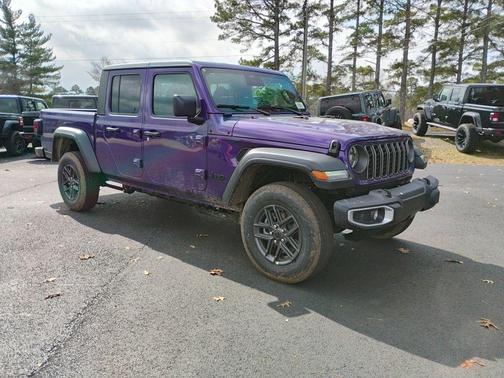 REIGN 2026 Jeep Gladiator Sport