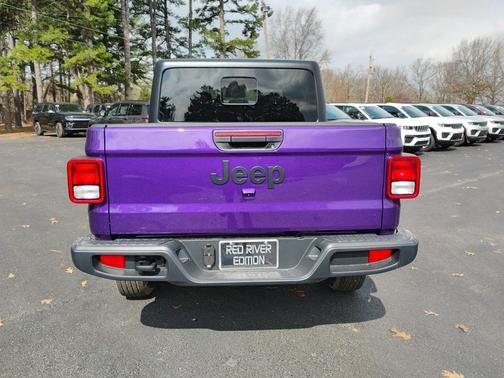 REIGN 2026 Jeep Gladiator Sport