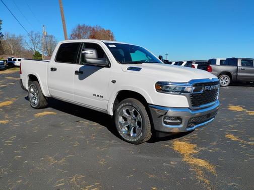 Bright White Clearcoat 2026 RAM 1500 Big Horn