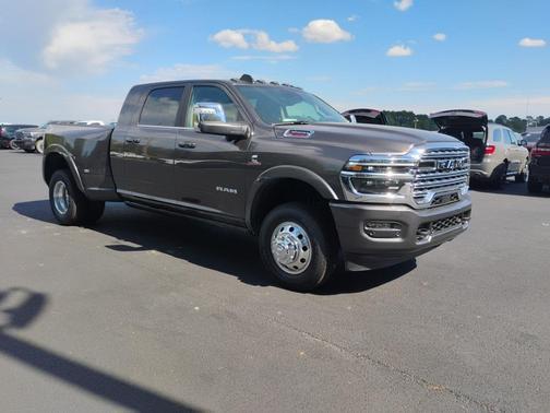 2026 RAM 3500 Limited