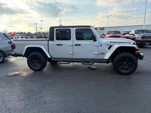 2023 Jeep Gladiator Mojave