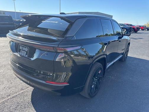 Diamond Black 2024 Jeep Wagoneer S Launch Edition