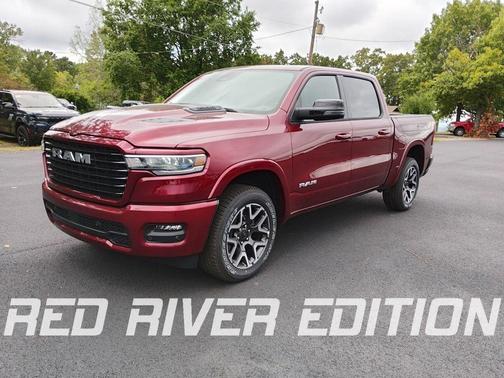 Delmonico Red Pearlcoat 2026 RAM 1500 Laramie