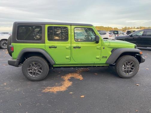2026 Jeep Wrangler Sport
