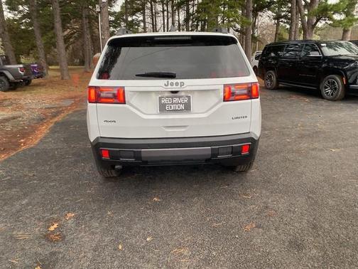 2026 Jeep Cherokee LAREDO/LIMITED