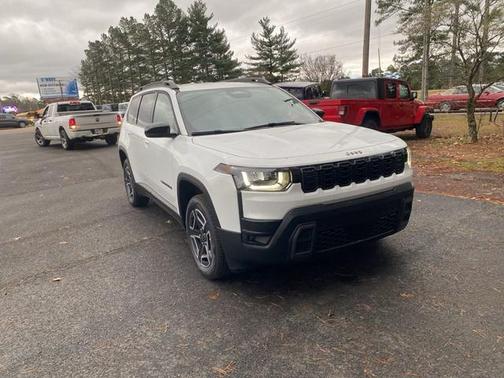 2026 Jeep Cherokee LAREDO/LIMITED