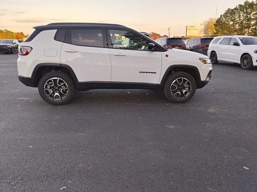 2026 Jeep Compass Trailhawk