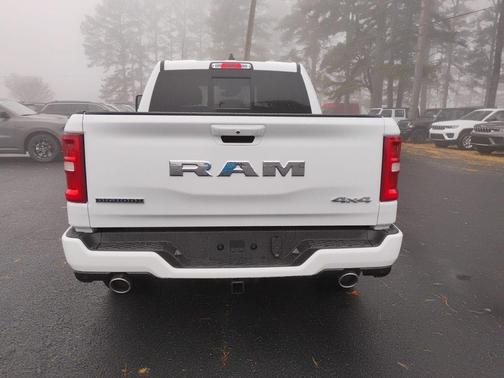 Bright White Clearcoat 2026 RAM 1500 Big Horn
