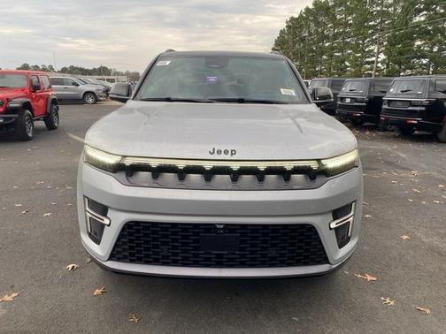 2026 Jeep Grand Wagoneer 