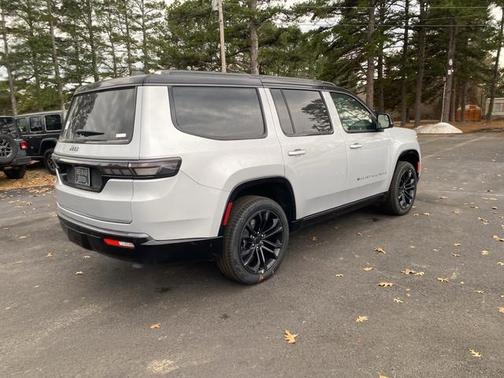 2026 Jeep Grand Wagoneer 
