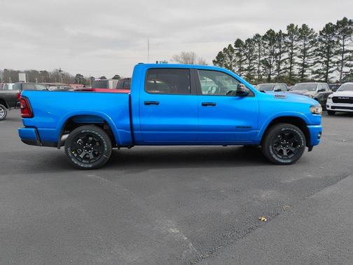 Hydro Blue Pearlcoat 2026 RAM 1500 Big Horn