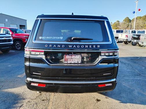 2023 Jeep Grand Wagoneer Series III