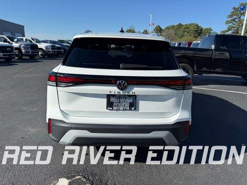 2025 Volkswagen Tiguan 2.0T S