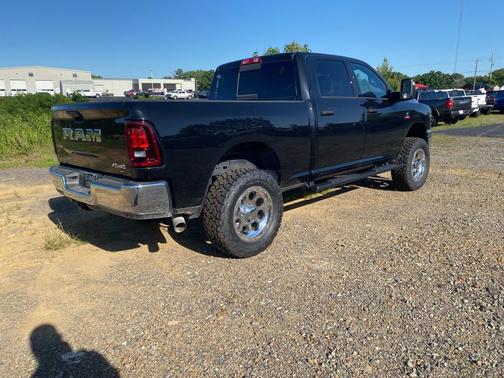 Diamond Black 2026 RAM 2500 Tradesman