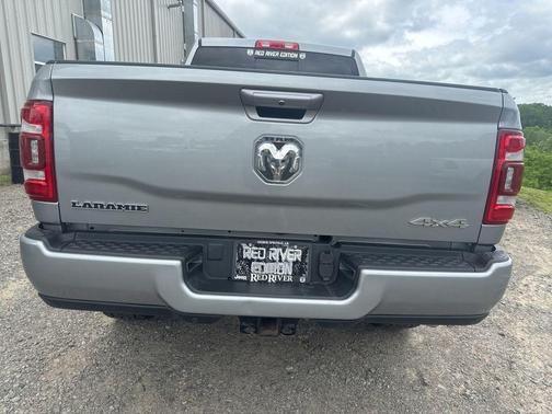 Billet Silver Metallic Clearcoat 2024 RAM 2500 Laramie