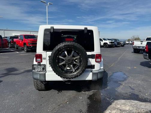 2016 Jeep Wrangler Unlimited Sahara