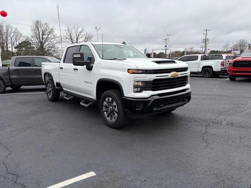 2024 Chevrolet Silverado 2500 Custom
