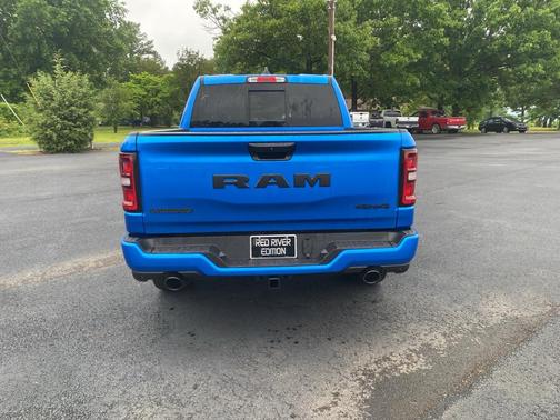 Hydro Blue Pearlcoat 2026 RAM 1500 Laramie