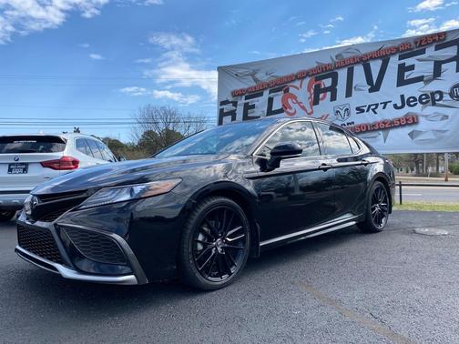 Photo 2 of 31 of 2021 Toyota Camry XSE