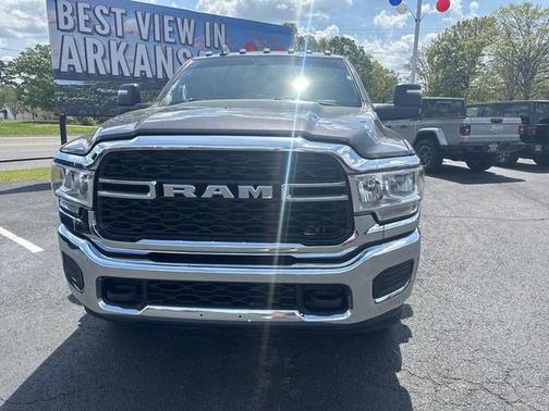 Granite Crystal Clearcoat Metallic 2024 RAM 3500 Tradesman