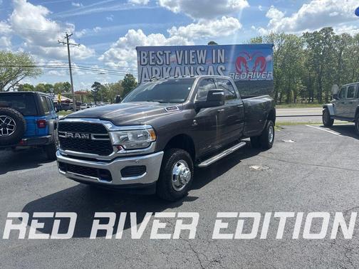 Granite Crystal Clearcoat Metallic 2024 RAM 3500 Tradesman