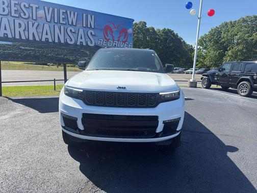 Bright White Clearcoat 2024 Jeep Grand Cherokee L Summit