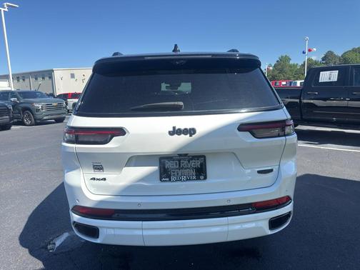 Bright White Clearcoat 2024 Jeep Grand Cherokee L Summit