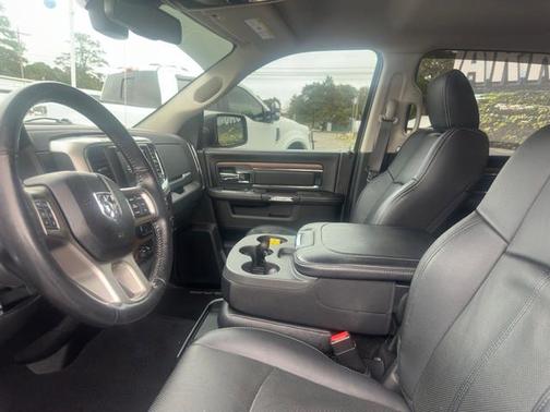 2019 RAM 1500 Classic Laramie