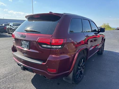 2022 Jeep Grand Cherokee WK Laredo
