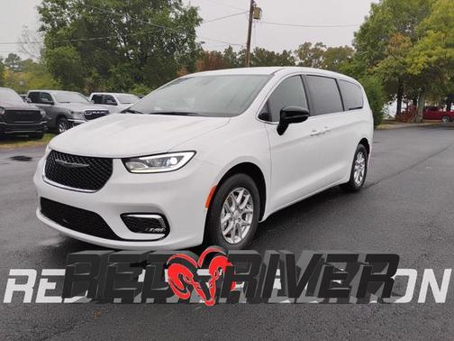 Bright White Clearcoat 2026 Chrysler Pacifica Select