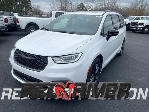 Bright White Clearcoat 2026 Chrysler Pacifica Limited