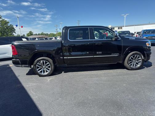 Diamond Black 2025 RAM 1500 Limited