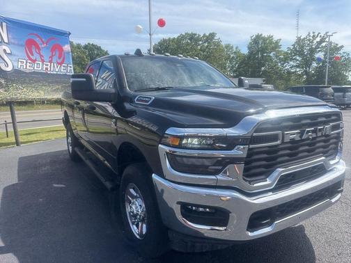 Diamond Black 2025 RAM 2500 Tradesman